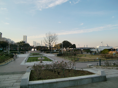 山下公園よりMM